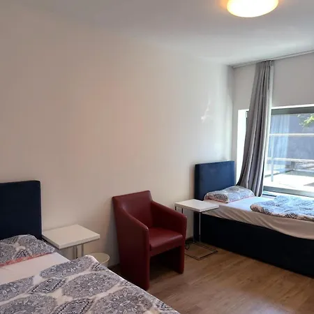 Apartmán Spacious With 4 Bedrooms And Terrace Sleeps 7 Guests